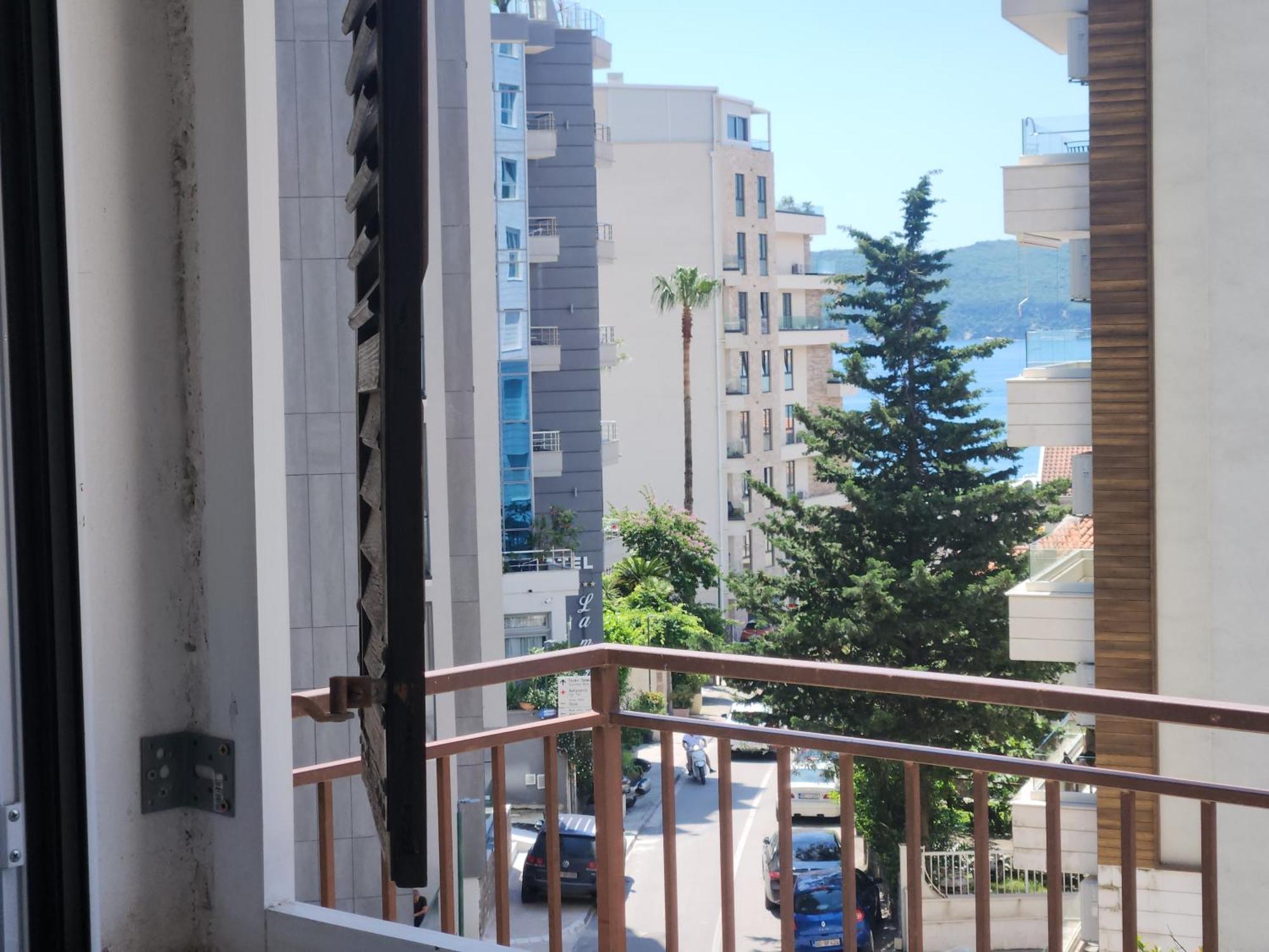 Bela Kuca Studio Apartments-Na Korak Do Mora-A Step To The Sea Rafailovici Exterior photo